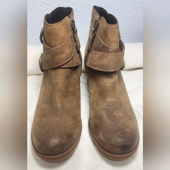 Sorel Joan Artic Tan Leather Ankle Booties Size 6.5