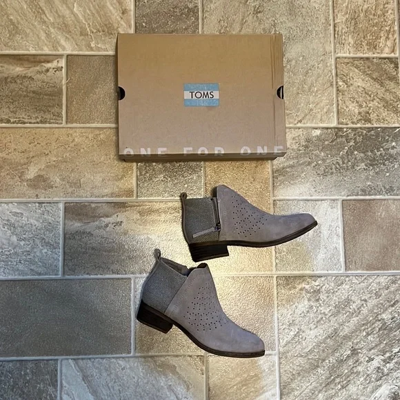 Like New Toms Deia Booties