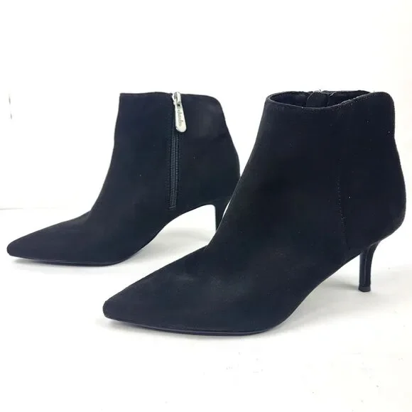Charles by Charles David Accurate Bootie in Black Faux Suede Size 6.5M