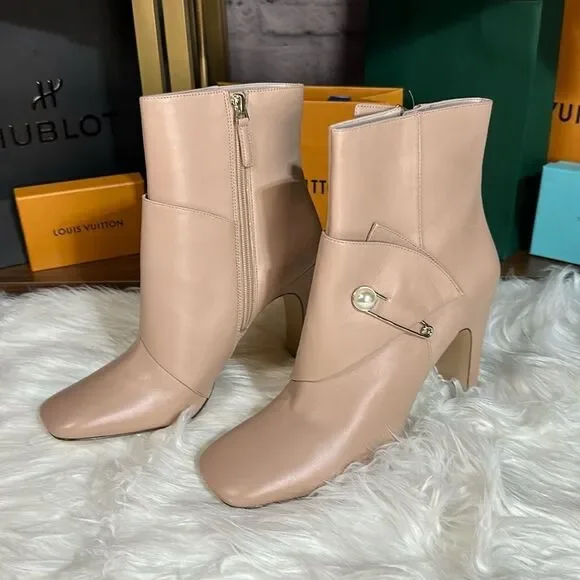 Brand new Nine West booties
