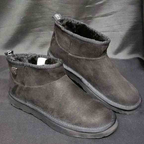 Guess NWT Black Plush Lined Ankle Booties, 6.5