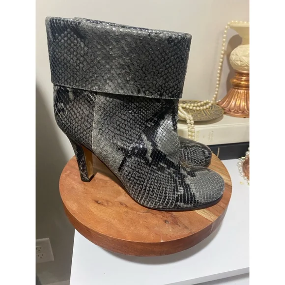 🌟SALE Kate Spade Snakeskin Boots Size 7