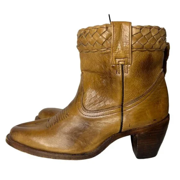 BED STU Cobbler Series Heeled Ankle Boots 9.5 Distressed Western Woven Leather