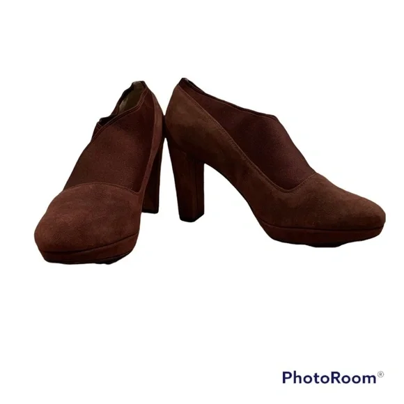 Clark Narrative Kendra Mix Suede Bootie in Aubergine size 7.5