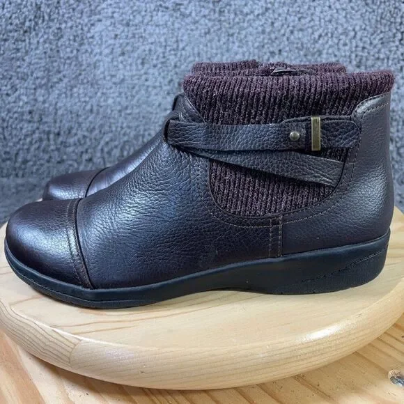 Clarks Boots Cheyn Kisha Womens Size 9 Tumbled Leather Burgundy Knit Cuff Ankle