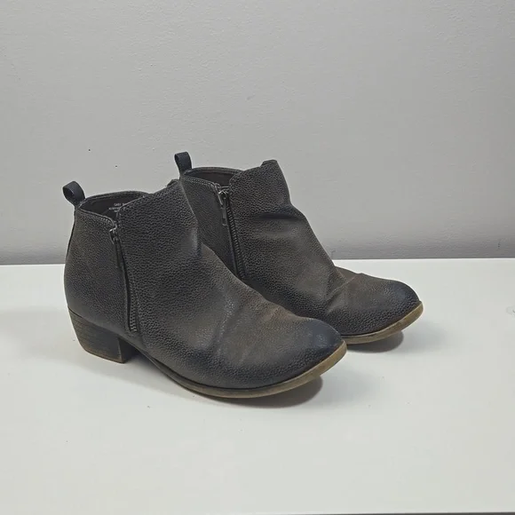Dunes Ankle Booties Size 8