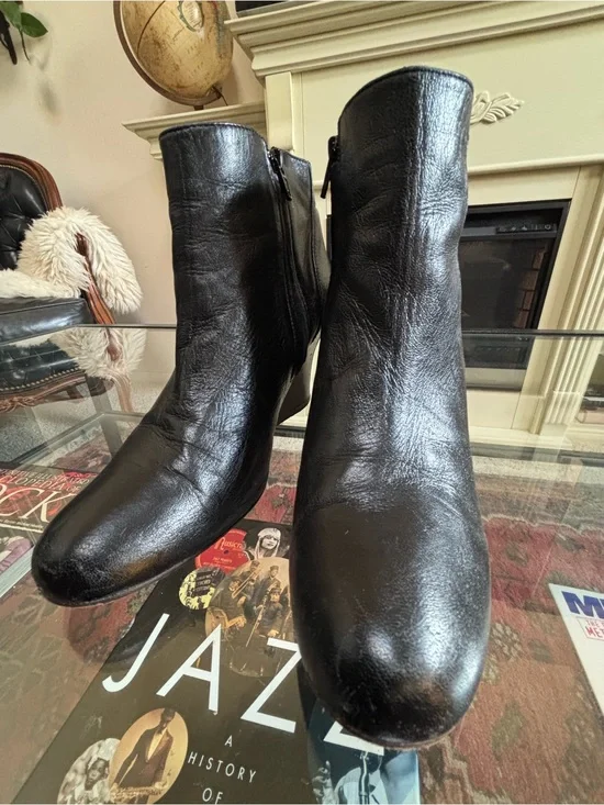 💥 LANVIN PARIS Black Leather Side-Zip Wedge Ankle Boots Booties Sz 9.5 💥