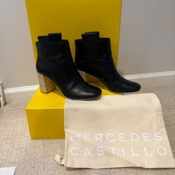 Mercedes Castillo Bailee Black Leather Block‎ Heel Ankle Boots Womens Size 7.5