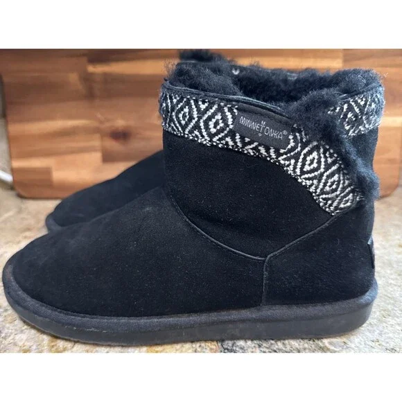 MINNETONKA Black‎ Sheepskin Aztec Ankle Boots Womens Sz 8 NWOB #85570