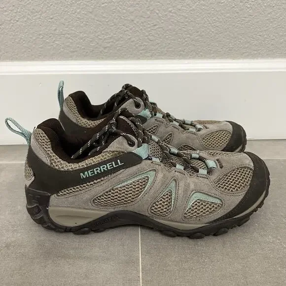 Merrell Yokota 2 Womens 8.5 Beige Low Top Hiking Trail Outdoor Shoes J78636