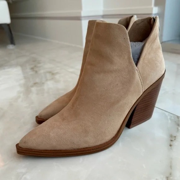 Tan Suede Ankle Boots Vince Camuto 8,5