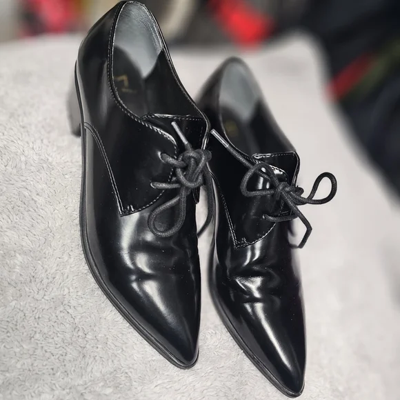 Marc Fisher MLETTA Oxford Shiny Black Lace-Up
