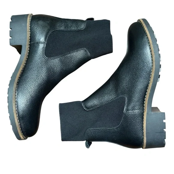 NWOT Cruza Black Leather Chelsea Boots size 9