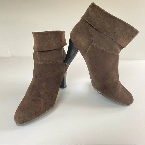 MARKON Brown Suede Ankle Boots Women’s Size  8.5 8-1/2
