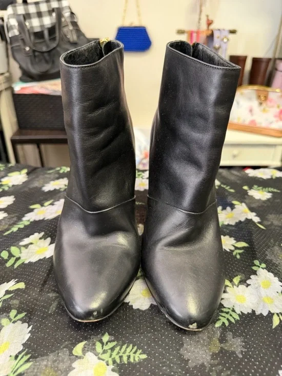 J.Crew Women’s Black Leather Ankle Booties with Block Heel.         Size: 7.5