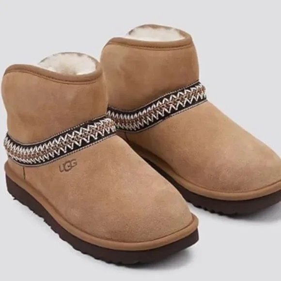 NEW UGG Classic Mini Crescent Suede Boot Women Size 10 Chestnut Braid