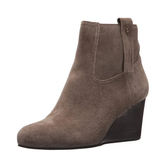 Cole Haan Elsie Tan Suede Tassle Wedge Ankle Boots Size 8