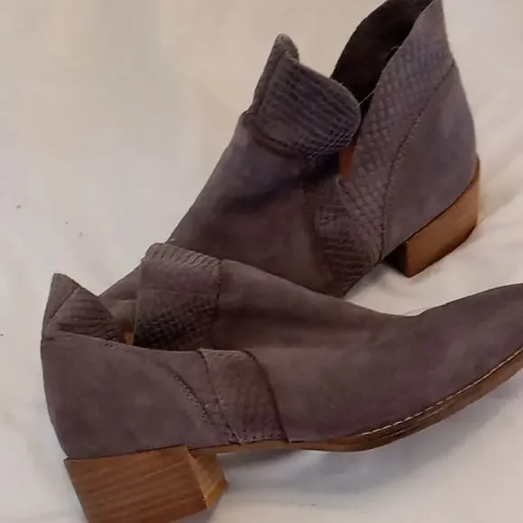 Seychelles Women's Size 8.5 Heeled Gray Suede Ankle Boots . Athleisure, Comfy
