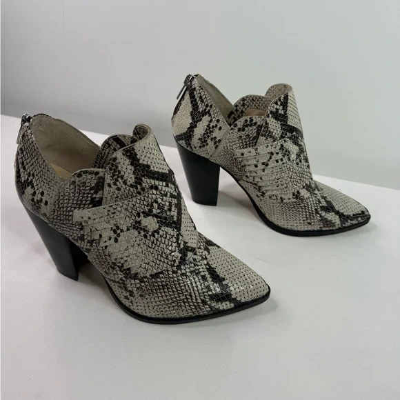Vince Camuto Levana Snake Print Block Heel Western Bootie Size 8 MSRP $139