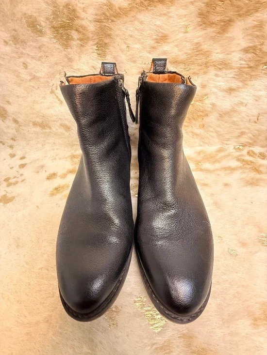 Franco Sarto Black‎ Leather Ankle Boots Size 9.5 / 40.5 – Sleek Zip Booties