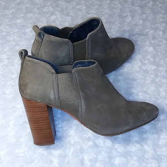 ED Mahoney by Ellen leather suede heel ankle booties women Sz 8.5 neutral beige