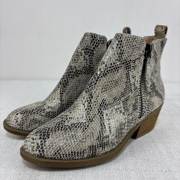 Very G Snake Skin Booties Women's Size 6 Animal Print‎ Mobwife Boots NEW