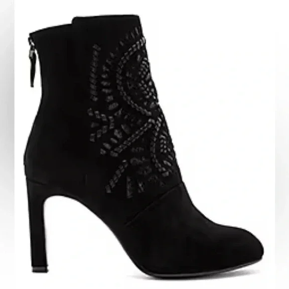 Lola Cruz Naknek Booties Black Suede Sz Eur 37/US 6