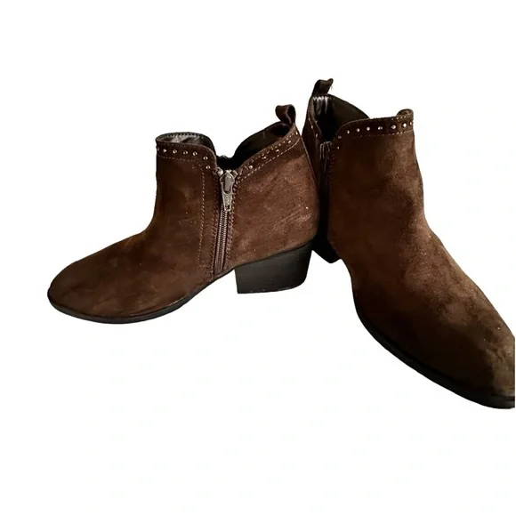 🔴 5 for $40 SALE!  Sonoma Brown Faux Suede studded zipper closure booties sz 9