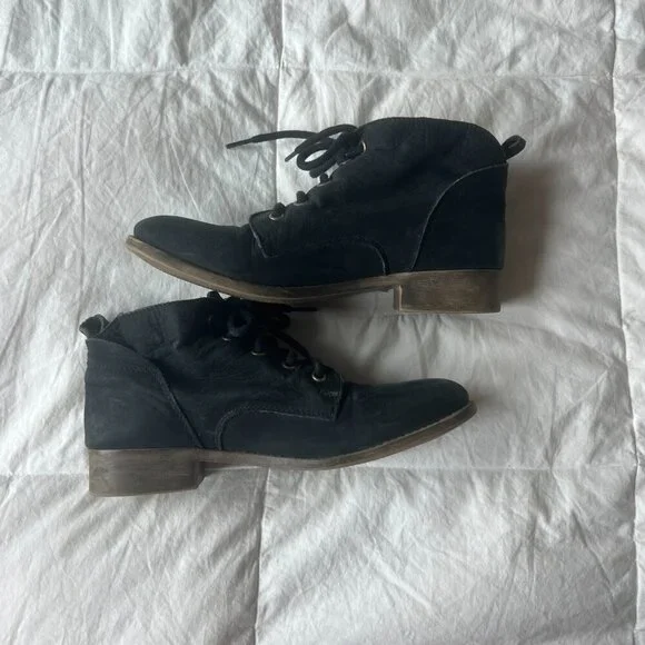 Steve Madden Black Boots 7.5