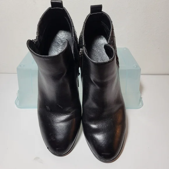 Womens Xappeal Stewie Black zip up low heel Ankle boots size 7.5