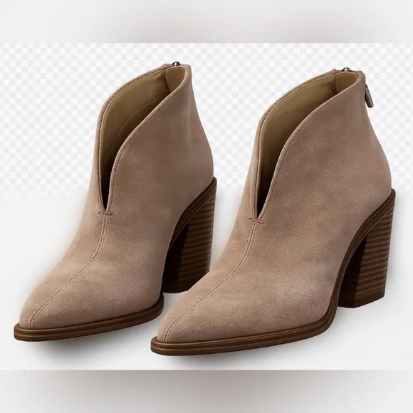 Vince Camuto Ginsel Suede Booties Taupe 8 M EUC
