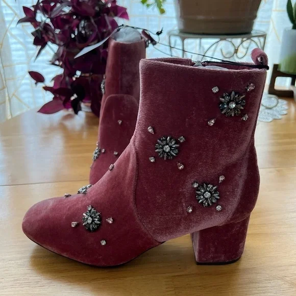 Who What Wear Velvet Heeled Boots