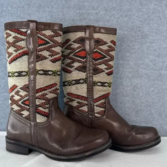 Eric Michael Women 38 US 7.5-8 Tapestry Brown Leather Pull On Southwestern Boots