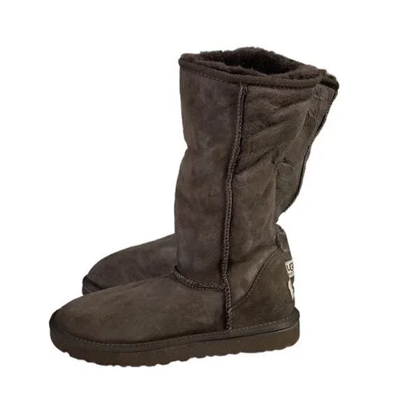 UGG Classic Tall Sheepskin Boot Brown Winter Soft Shearling Sz 7