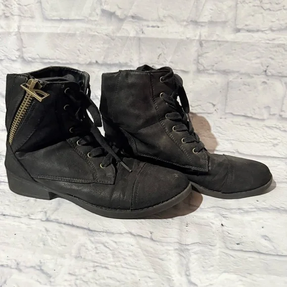 Black Lace-Up Ankle Boots with Side Zipper