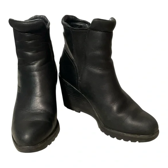 Sorrel After Hours Chelsea Wedge Boots Size 6