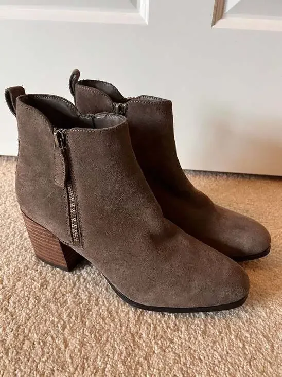 Blondo Siena Ankle Bootie Waterproof Dark Taupe Suede Womens‎ Size 9.5