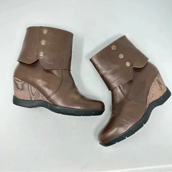 Sanita Maddox Brown Leather Booties‎ size 39 US 8 - 8.5 EUC Comfort Classic