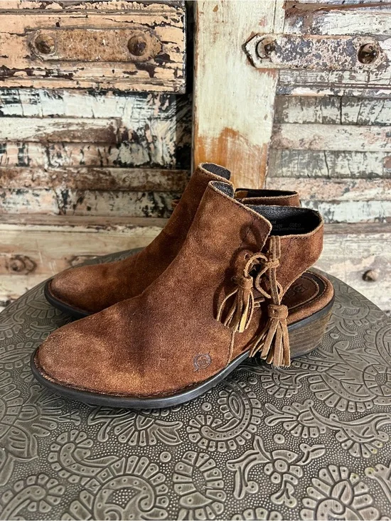 Born Monikah Brown Suede Leather Tassel Cutout Ankle Boots, Booties, EUC, 6M