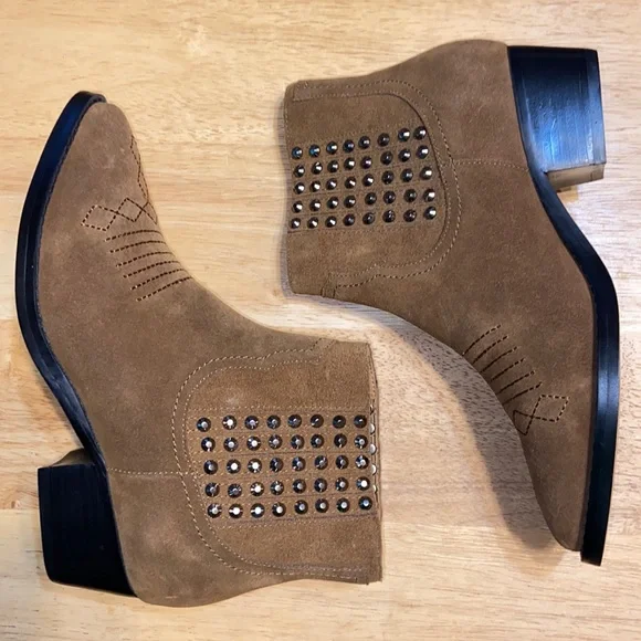 BiBi Lou Brown Leather Studded Ankle Boots