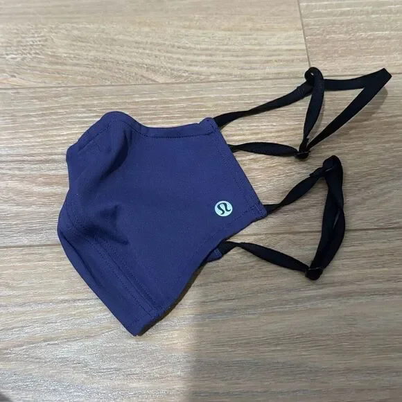 Lululemon purple reusable mask‎