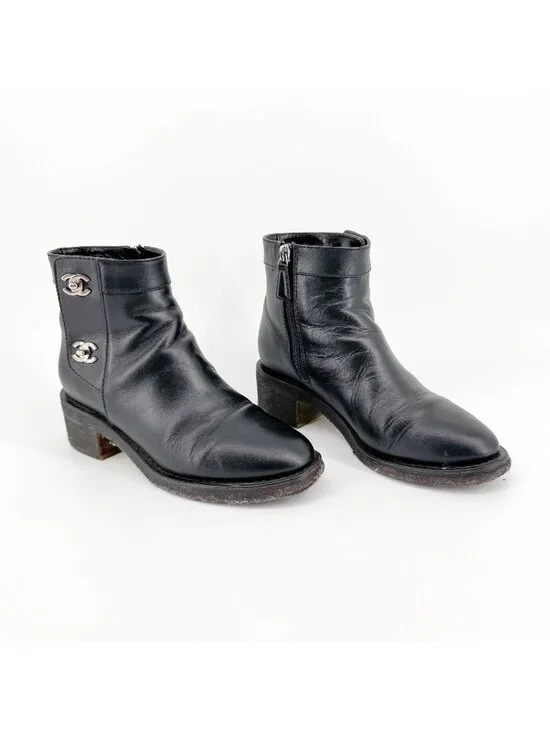 Chanel CC Turnlock Ankle Boot Size 36.5 US 5.5-6 Black Leather Moto Biker Bootie