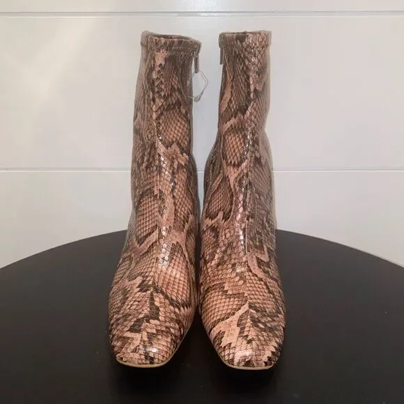 Steve Madden Woman HARL Animal Print Bootie Size: 8M
