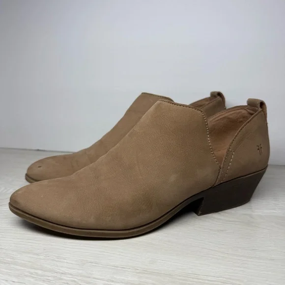 Frye Tan Leather Rowen Slip On Bootie Pointed Toe Ankle Boot 3475041 Size 8.5M