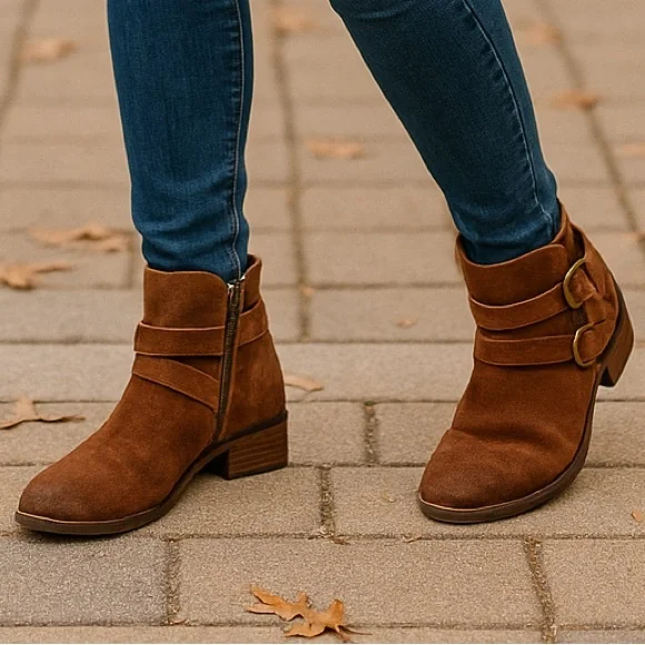 Born Brown Suede Leather‎ Ankle Boots Size 9M– Side Zip Buckle Strap Booties