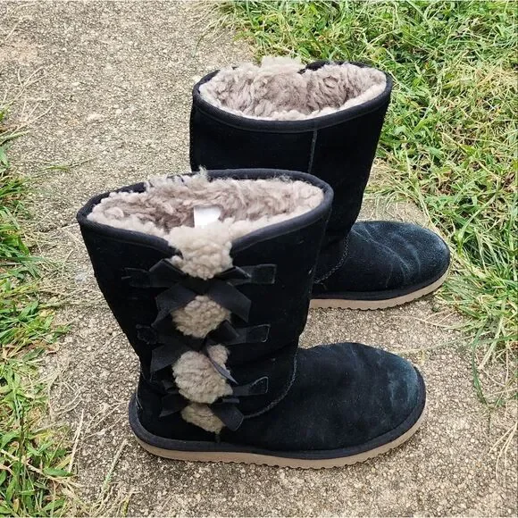 WOMEN'S - KOOLABURRA BY UGG  BOOTS - Womens Boots - SIZE 7