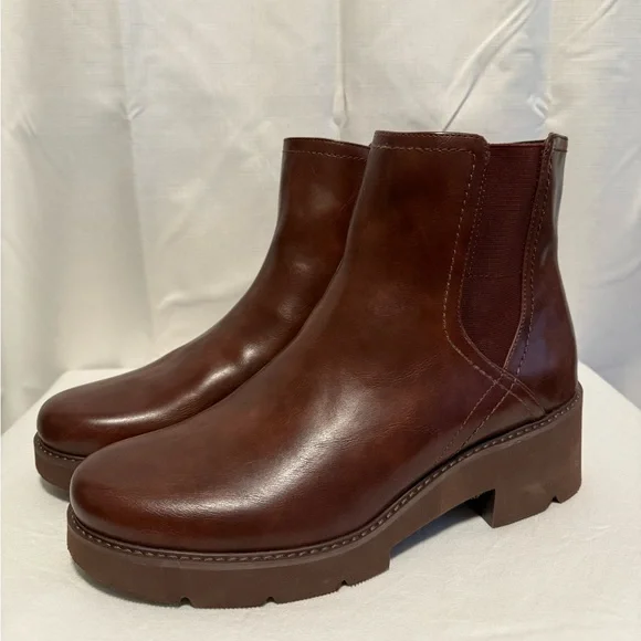 NWOT Naturalizer brown‎ boots- size 12 never worn