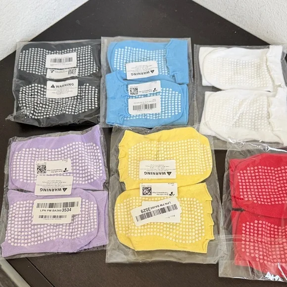 6 Pairs Amazon Women's Non-Slip Grip Toes Out Pilates/Yoga Socks.