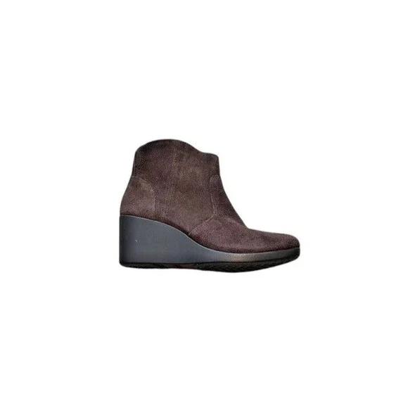 Crocs Leigh Wedge Shoes Women’s Size 7 Brown Suede Chelsea Bootie Boot Zip Up