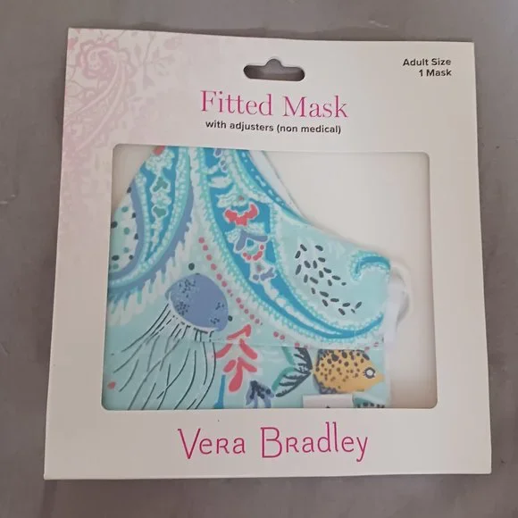 NWT! VERA BRADLEY FITTED FACE MASK